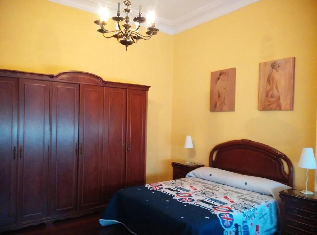 Casa En Santander-Cuatro Caminos Villa 0*, Santander